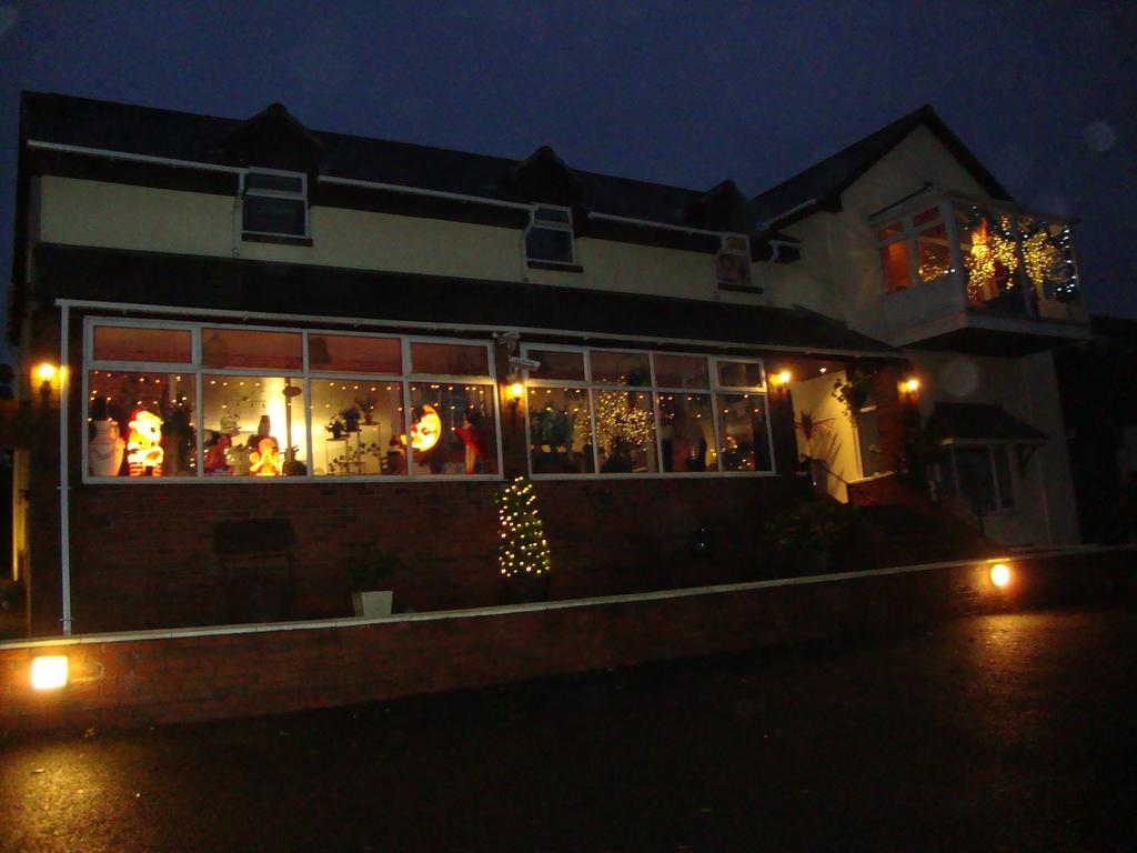 Lakeland Guest House Pembroke Dock Exterior foto