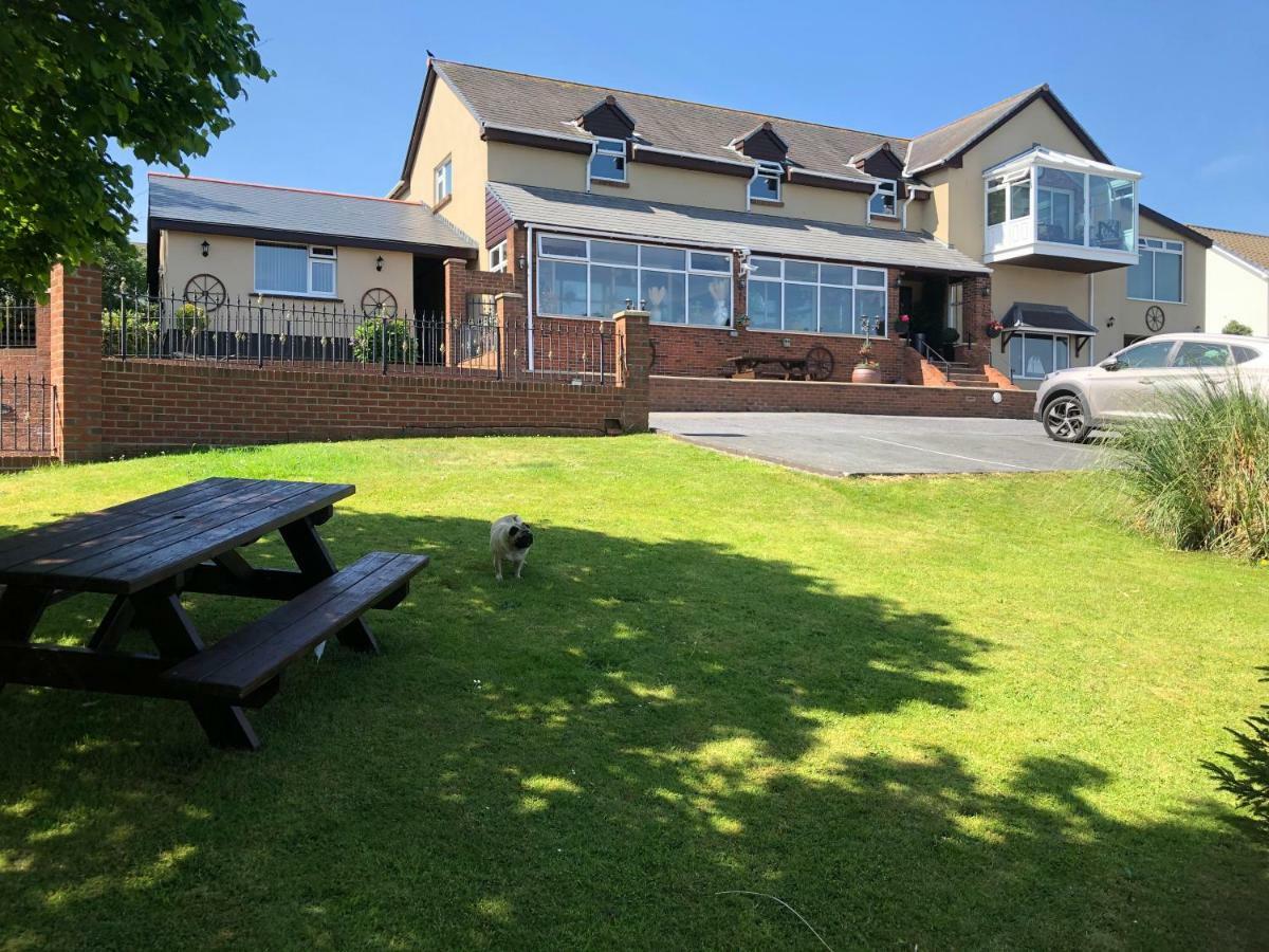 Lakeland Guest House Pembroke Dock Exterior foto